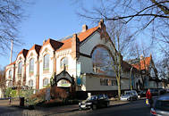 4629 Hamburg Barmbek Sd - Bartholomaeusbad - historische Badeamstalt in Hamburg. Errichtet in den 1890er Jahren mit zwei Schwimmhallen, 30 Brause- und 77 Wannenbdern und einer ffentlichen Bibliothek.