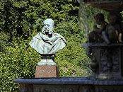 17_21499 Bronzebste von Kaiser Wilhelm I. auf dem Bergedorfer Kaiser Wilhelm Platz; das Kaiser Wilhelm Denkmal wurde 1891 in der Nhe vom Bergedorfer Schloss aufgestellt.  www.hamburg-fotograf.com