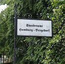17_21512  Ein schmiedeeisernes Schild weist auf das Standesamt Hamburg Bergedorf hin. ©www.hamburg-fotograf.com