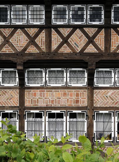 Fachwerk Vierlnder Freilichtmuseum Rieck-Haus Fachwerk und Ziegelfllung des Rieckhauses in Curslack, Bezirk Hamburg Bergedorf. Das Rieckhaus wurde 1533 errichtet und ist ein typisches niederdeutsches Hallenhaus; das ehemalige Bauernhaus gehrt zu den ltesten Profanbauten Hamburgs.