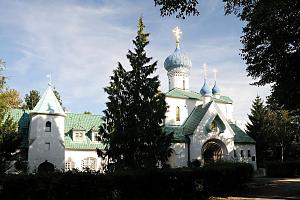 Russisch Orthodoxe Prokopkirche in Hamburg Stellingen Fotografien aus den Stadtteilen und Bezirken der Hansestadt Hamburg - Bilder von Hamburg STELLINGEN, Bezirk Hamburg EIMSBTTEL. Urkundlich erwhnt wurde Stellingen (Stelling) zum ersten Mal 1347 in den Eppendorfer Kirchenbchern. 1640 wurde Stellingen dnisch - in der Folge des deutsch-dnischen Krieges fiel Stellingen 1867, an Preuen und wurde 1937/1938 in den Hamburger Stadtstaat eingegliedert. Stellingen hat auf 5,8 km ca. 22 000 Einwohner.