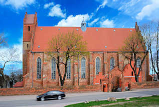 0017 Klosterkirche in Żarnowiec / Zarnowitz, Polen; Ursprnge im 13. Jahrhundert.